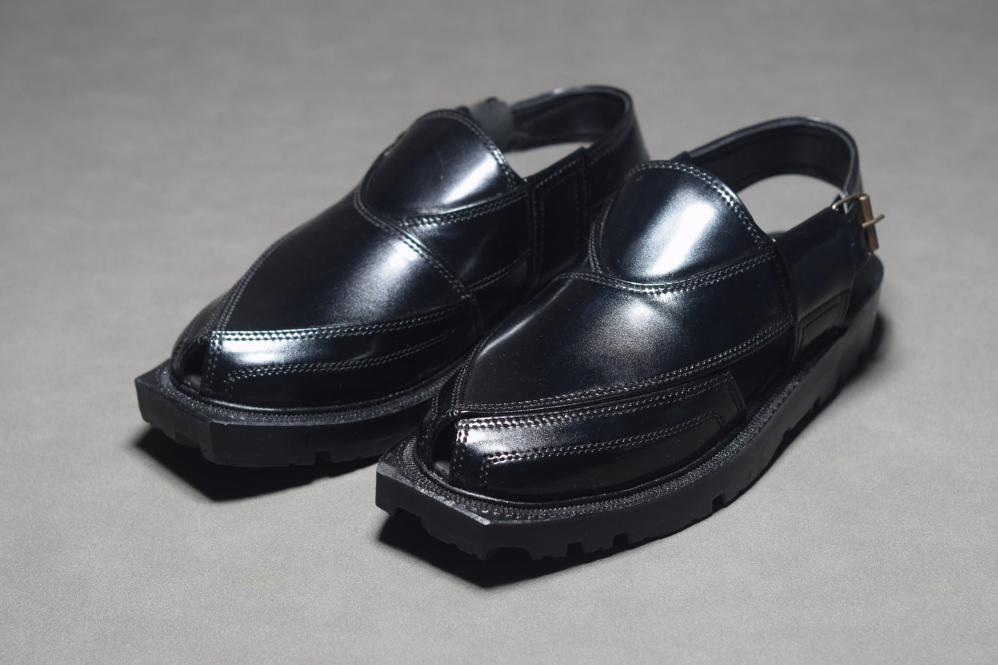 BLACK NAROZI CHAPPAL