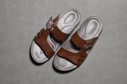 BROWN LEATHER CAMELO SLIPPERS