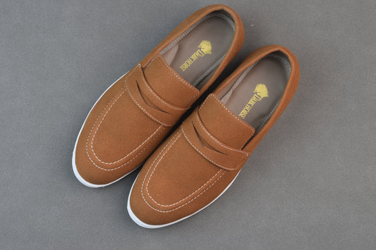 TAN SUEDE WHITE SOLE MOCCAINS