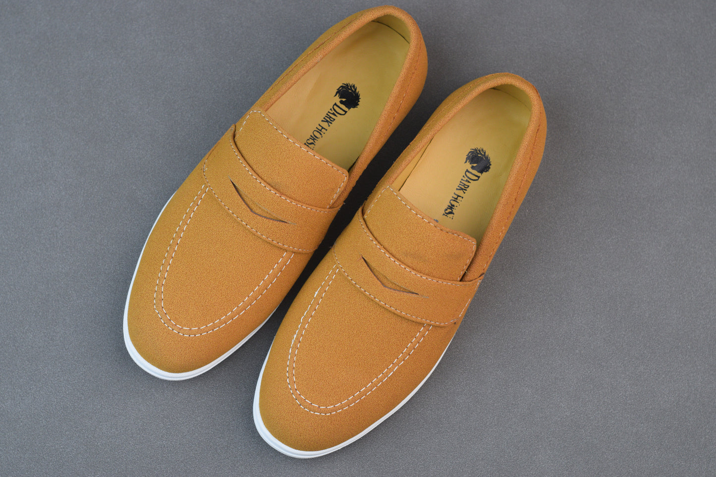 MASTARD SUEDE WHITE SOLE MOCASSION